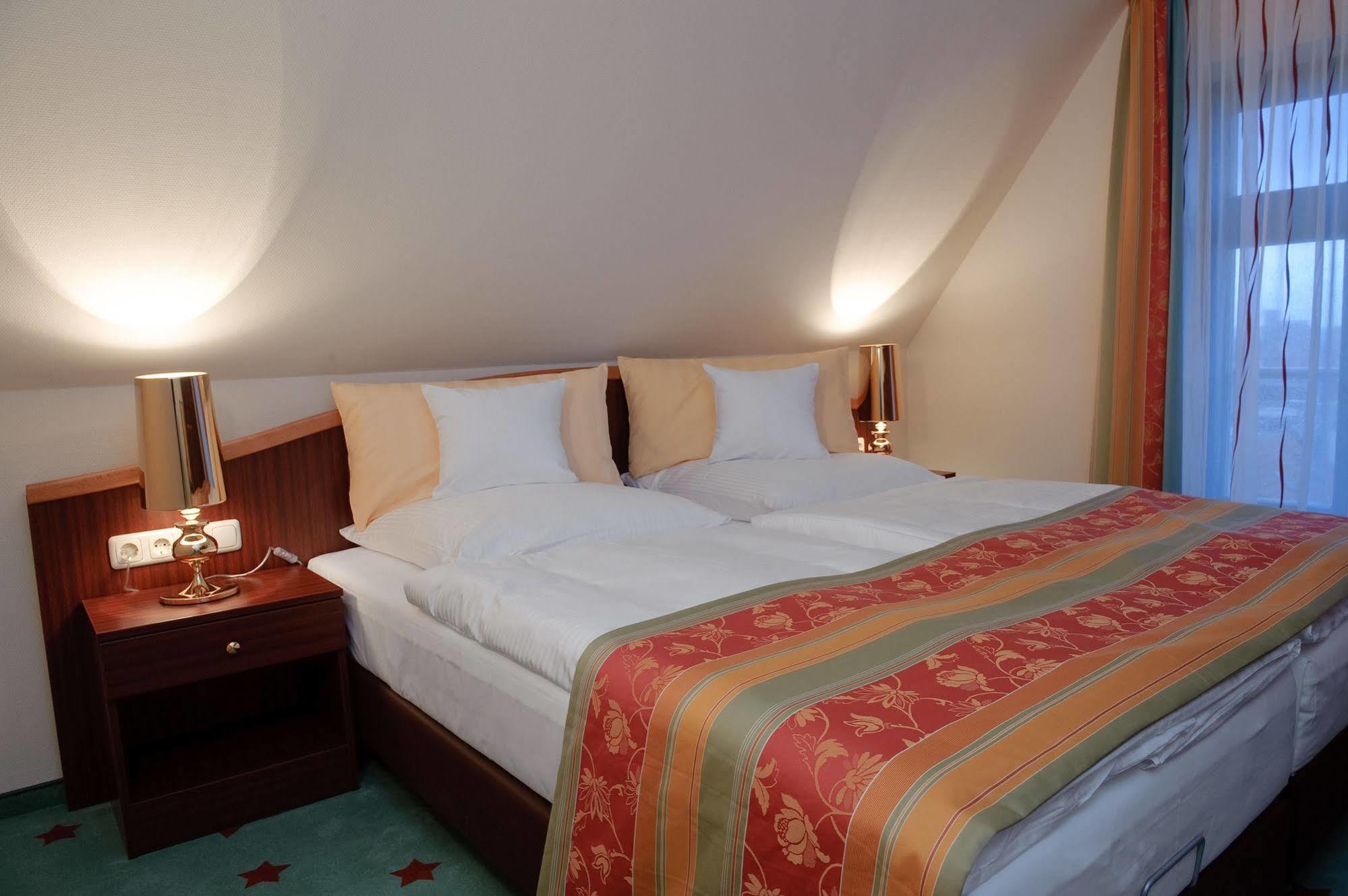 Stadthotel Stern Wismar Ngoại thất bức ảnh