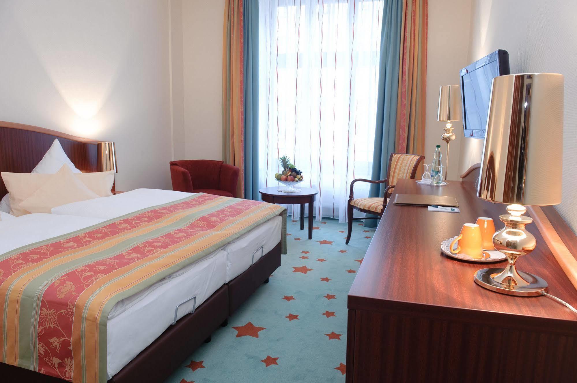 Stadthotel Stern Wismar Ngoại thất bức ảnh