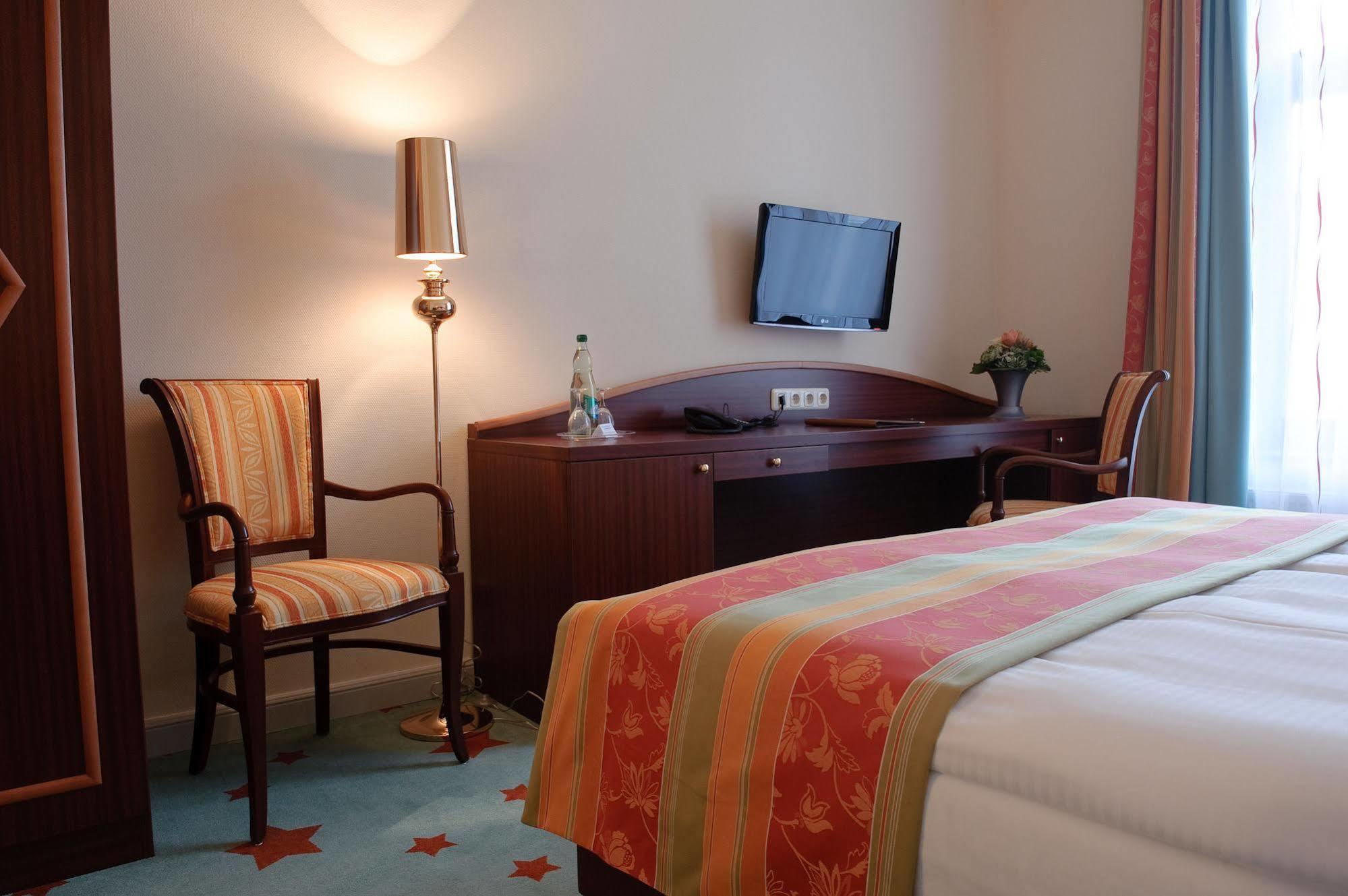 Stadthotel Stern Wismar Ngoại thất bức ảnh