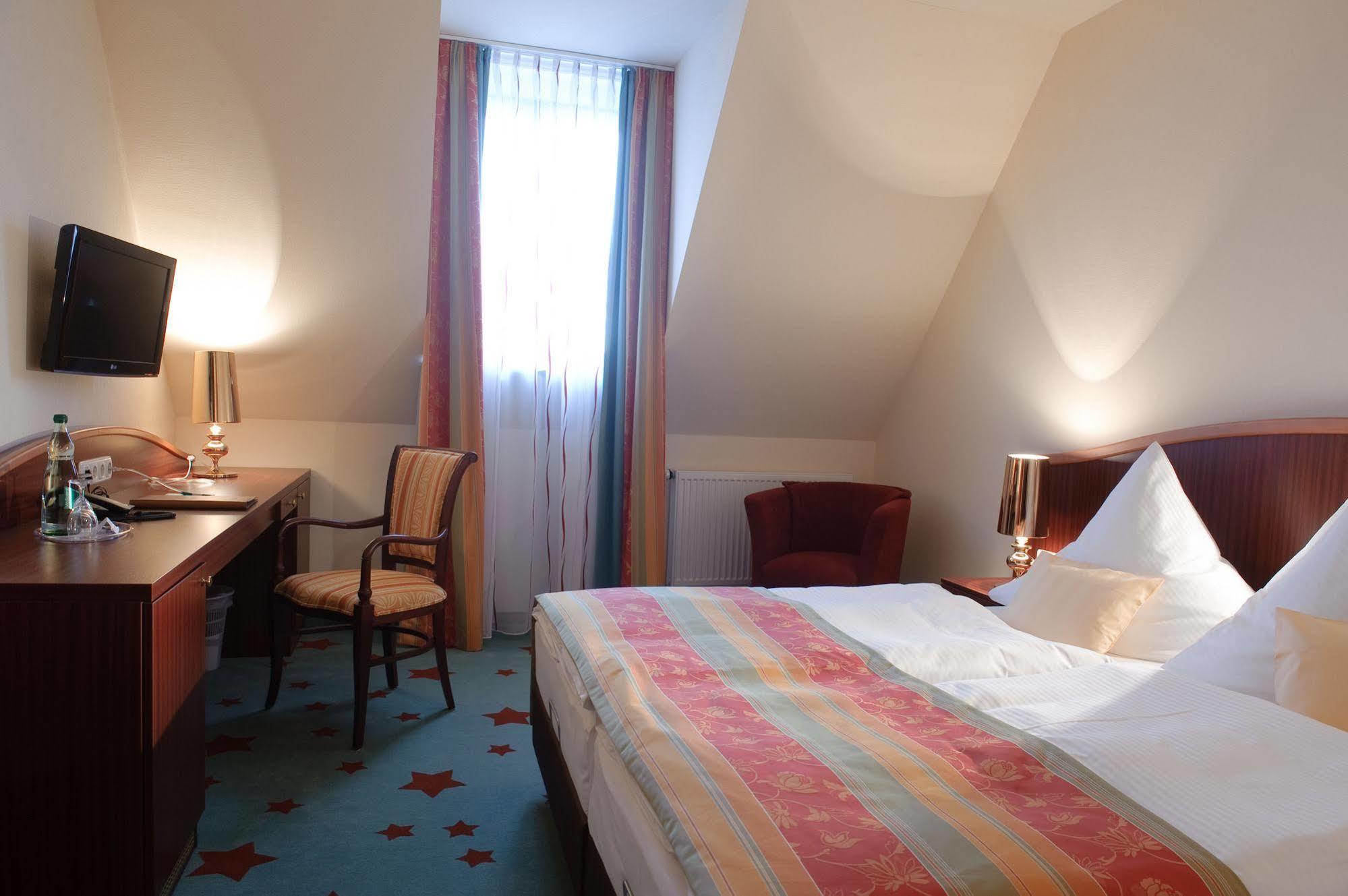 Stadthotel Stern Wismar Ngoại thất bức ảnh
