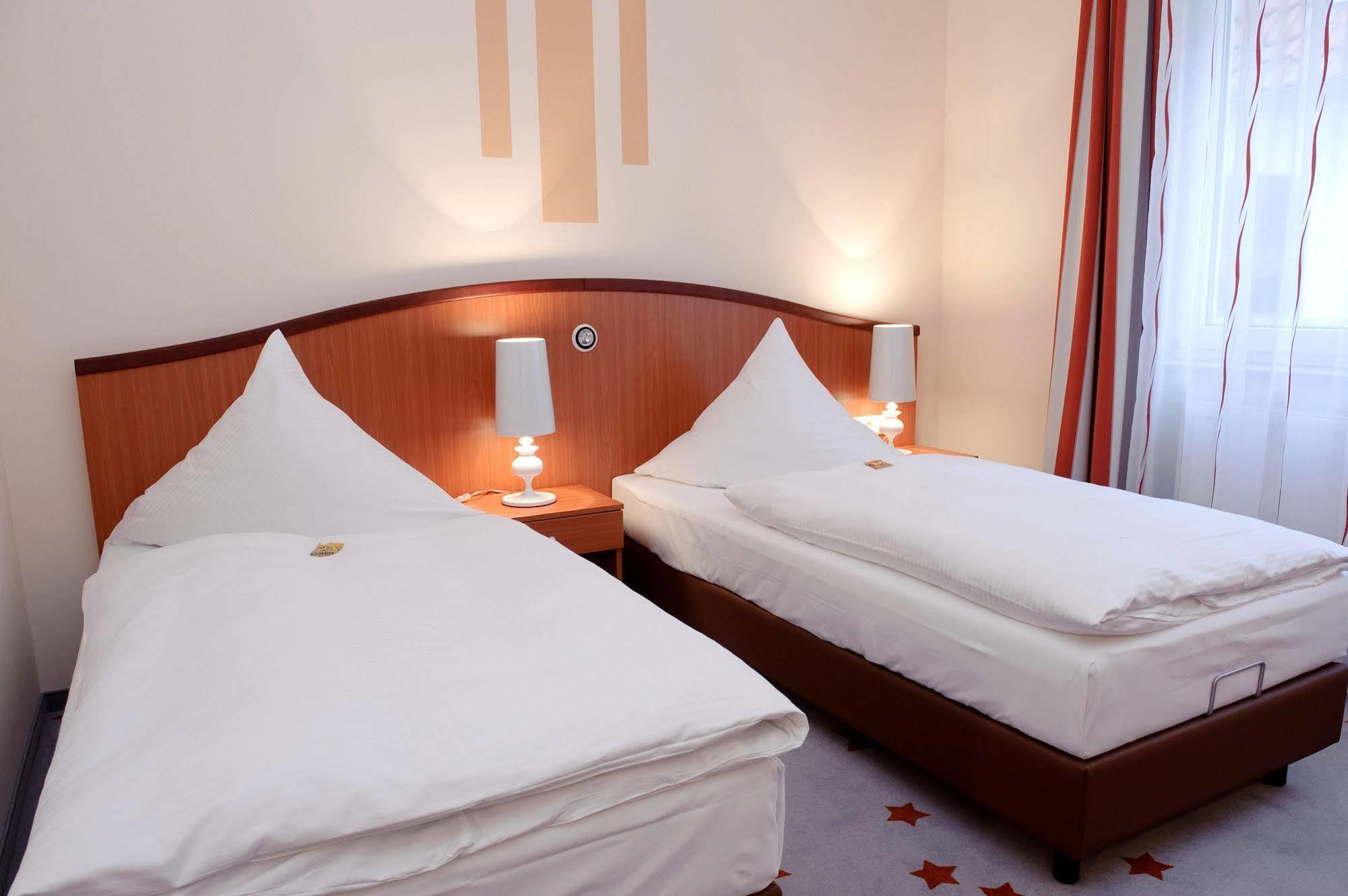 Stadthotel Stern Wismar Ngoại thất bức ảnh