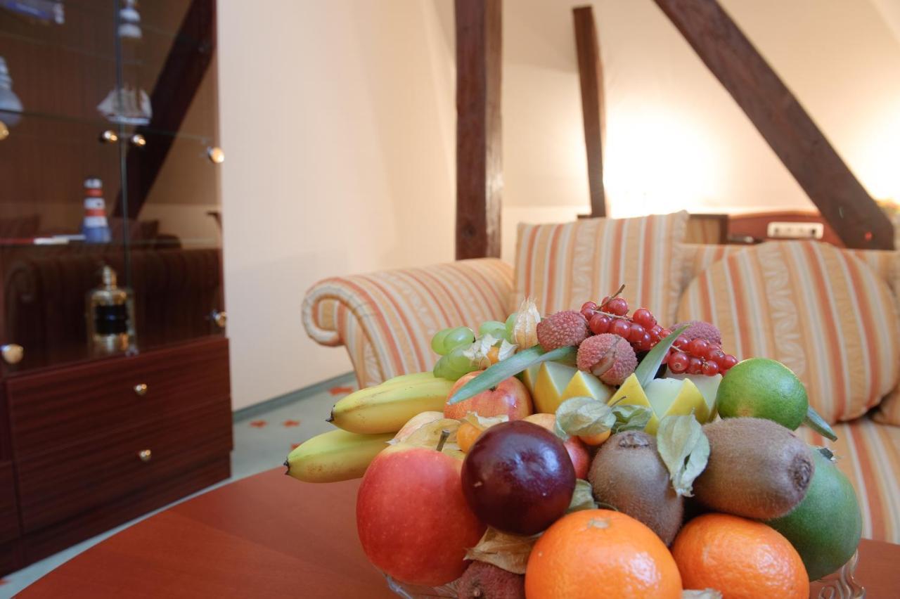 Stadthotel Stern Wismar Ngoại thất bức ảnh